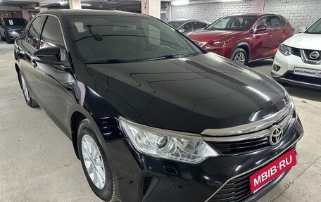 Toyota Camry, 2017 год, 2 350 000 рублей, 3 фотография