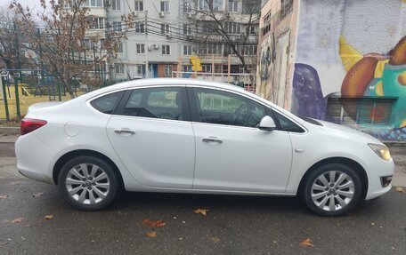 Opel Astra J, 2013 год, 980 000 рублей, 6 фотография