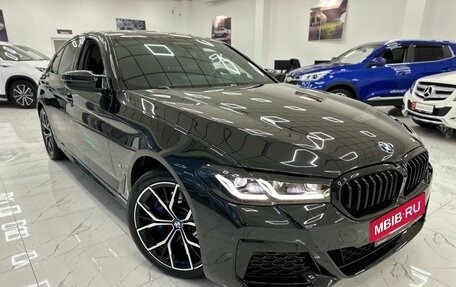 BMW 5 серия, 2021 год, 8 200 000 рублей, 2 фотография