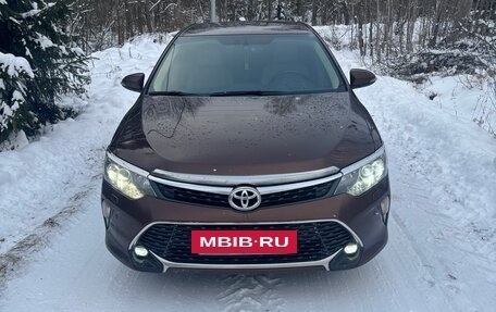 Toyota Camry, 2017 год, 2 790 000 рублей, 13 фотография