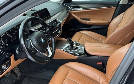 BMW 5 серия, 2019 год, 2 950 000 рублей, 9 фотография