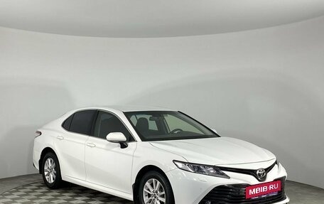 Toyota Camry, 2019 год, 2 515 000 рублей, 2 фотография