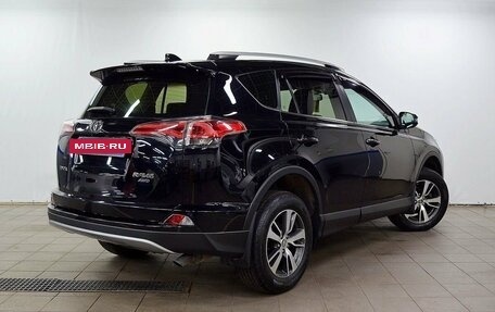 Toyota RAV4, 2017 год, 2 600 000 рублей, 2 фотография