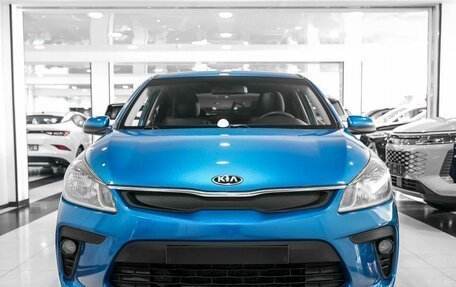 KIA Rio IV, 2018 год, 1 060 000 рублей, 3 фотография