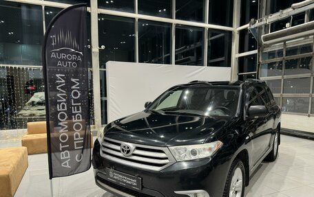 Toyota Highlander III, 2012 год, 2 040 000 рублей, 1 фотография