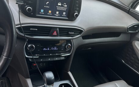 Hyundai Santa Fe IV, 2018 год, 2 750 000 рублей, 22 фотография