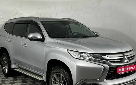 Mitsubishi Pajero Sport III рестайлинг, 2020 год, 3 670 000 рублей, 3 фотография