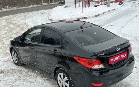 Hyundai Solaris II рестайлинг, 2012 год, 880 000 рублей, 10 фотография