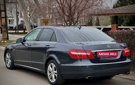 Mercedes-Benz E-Класс, 2010 год, 1 580 000 рублей, 2 фотография