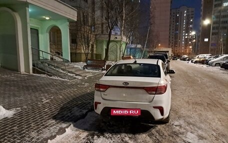 KIA Rio IV, 2017 год, 1 000 000 рублей, 4 фотография