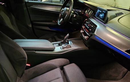 BMW 5 серия, 2018 год, 3 050 000 рублей, 9 фотография