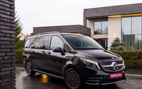 Mercedes-Benz V-Класс, 2019 год, 8 199 000 рублей, 1 фотография