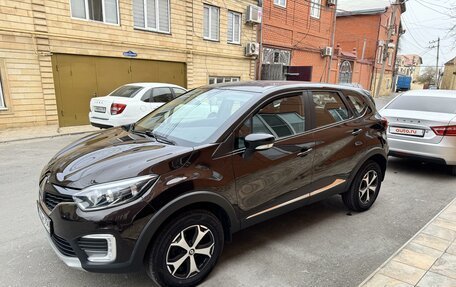 Renault Kaptur I рестайлинг, 2019 год, 1 675 000 рублей, 3 фотография