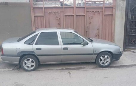 Opel Vectra A, 1995 год, 140 000 рублей, 3 фотография