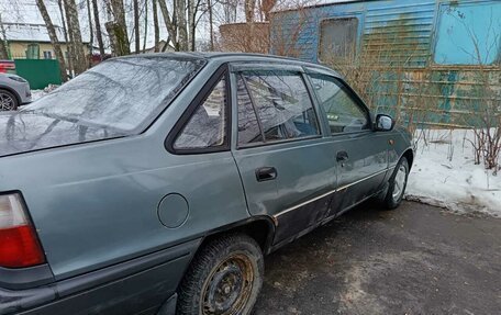 Daewoo Nexia I рестайлинг, 1999 год, 140 000 рублей, 1 фотография