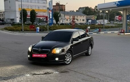 Toyota Avensis III рестайлинг, 2004 год, 975 000 рублей, 30 фотография