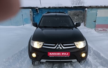 Mitsubishi Pajero Sport II рестайлинг, 2013 год, 1 800 000 рублей, 13 фотография