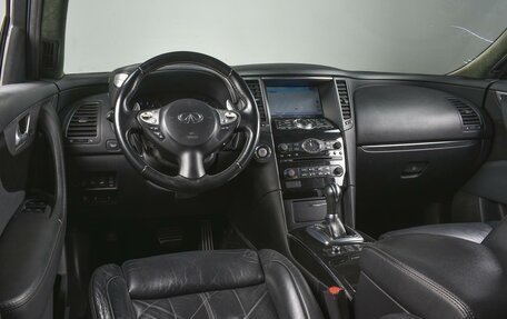 Infiniti QX70, 2015 год, 2 730 000 рублей, 6 фотография