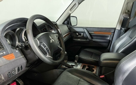 Mitsubishi Pajero IV, 2008 год, 1 770 000 рублей, 13 фотография