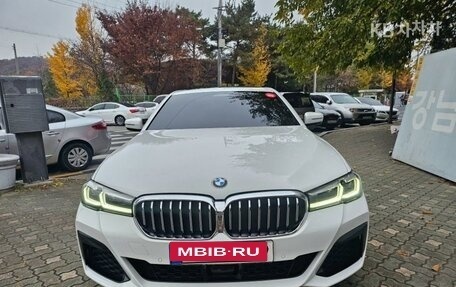 BMW 5 серия, 2021 год, 5 450 000 рублей, 2 фотография