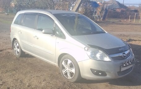 Opel Zafira B, 2008 год, 580 000 рублей, 1 фотография