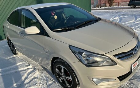 Hyundai Solaris II рестайлинг, 2015 год, 1 150 000 рублей, 3 фотография