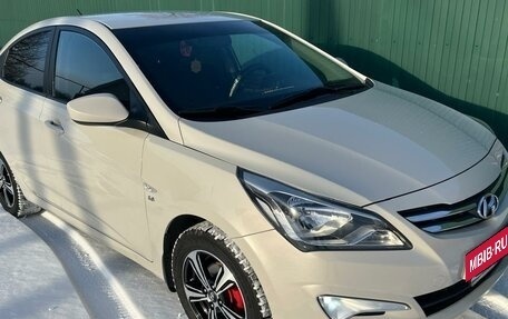 Hyundai Solaris II рестайлинг, 2015 год, 1 150 000 рублей, 8 фотография