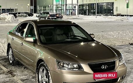 Hyundai Sonata VI, 2006 год, 675 000 рублей, 10 фотография