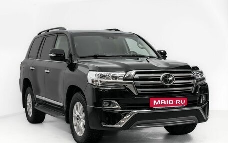 Toyota Land Cruiser 200, 2017 год, 6 150 000 рублей, 3 фотография