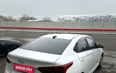 Hyundai Solaris II рестайлинг, 2021 год, 1 350 000 рублей, 5 фотография