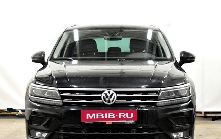 Volkswagen Tiguan II, 2019 год, 2 790 000 рублей, 3 фотография