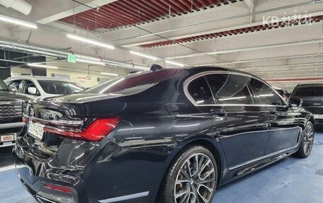 BMW 7 серия, 2021 год, 7 800 000 рублей, 3 фотография