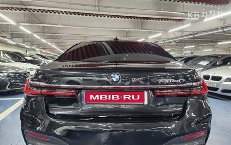 BMW 7 серия, 2021 год, 7 800 000 рублей, 4 фотография