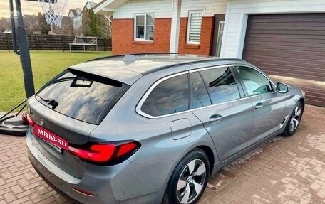 BMW 5 серия, 2021 год, 9 200 000 рублей, 2 фотография