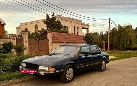 Pontiac Bonneville IX, 1992 год, 700 000 рублей, 10 фотография