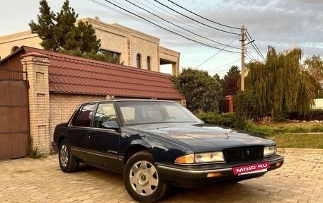 Pontiac Bonneville IX, 1992 год, 700 000 рублей, 16 фотография