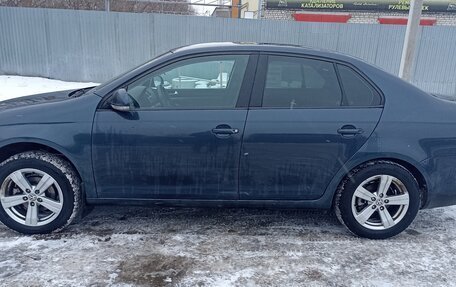 Volkswagen Jetta VI, 2008 год, 750 000 рублей, 3 фотография