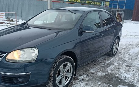 Volkswagen Jetta VI, 2008 год, 750 000 рублей, 2 фотография