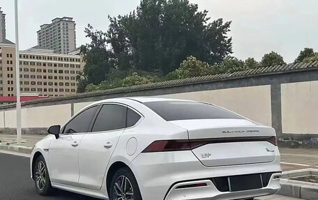 BYD Qin, 2021 год, 1 610 000 рублей, 5 фотография