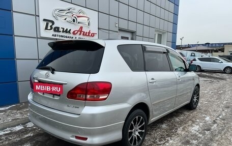 Toyota Ipsum II, 2001 год, 937 000 рублей, 3 фотография