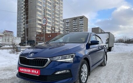 Skoda Rapid II, 2021 год, 1 630 000 рублей, 2 фотография