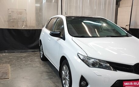 Toyota Auris II, 2014 год, 1 350 000 рублей, 10 фотография