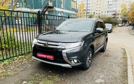 Mitsubishi Outlander III рестайлинг 3, 2017 год, 2 390 000 рублей, 1 фотография