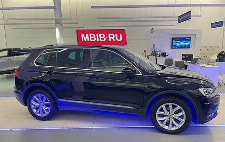 Volkswagen Tiguan II, 2017 год, 2 325 000 рублей, 4 фотография