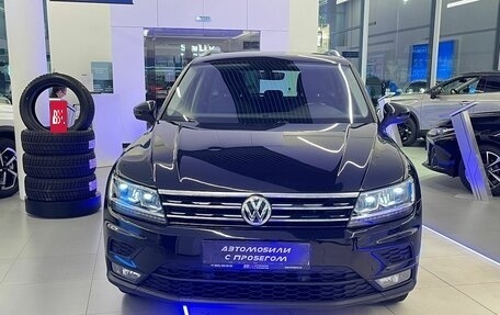 Volkswagen Tiguan II, 2017 год, 2 325 000 рублей, 2 фотография