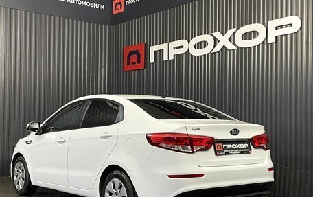 KIA Rio III рестайлинг, 2015 год, 937 000 рублей, 31 фотография