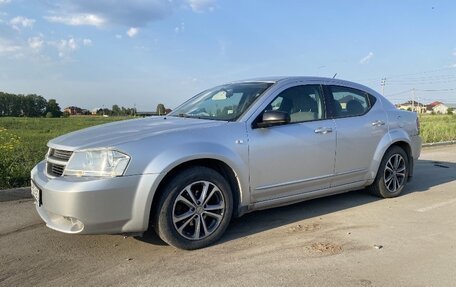 Dodge Avenger II рестайлинг, 2007 год, 580 000 рублей, 2 фотография