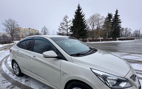 Hyundai Solaris II рестайлинг, 2015 год, 1 150 000 рублей, 4 фотография