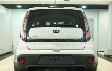 KIA Soul II рестайлинг, 2019 год, 1 850 000 рублей, 5 фотография