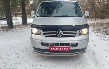 Volkswagen Transporter T5 рестайлинг, 2006 год, 1 020 000 рублей, 1 фотография